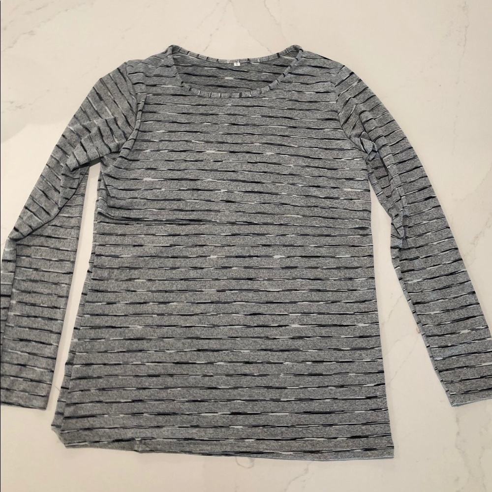 Amazon long sleeve nursing top